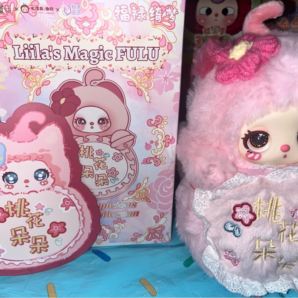 Liilas Magic Fulu - Confirmed Peach Blossoms pink cat with orange eyes